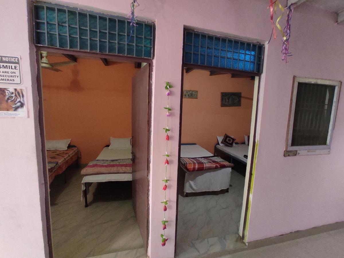 Superinn Home Stay& Guest House Agra  Exterior foto